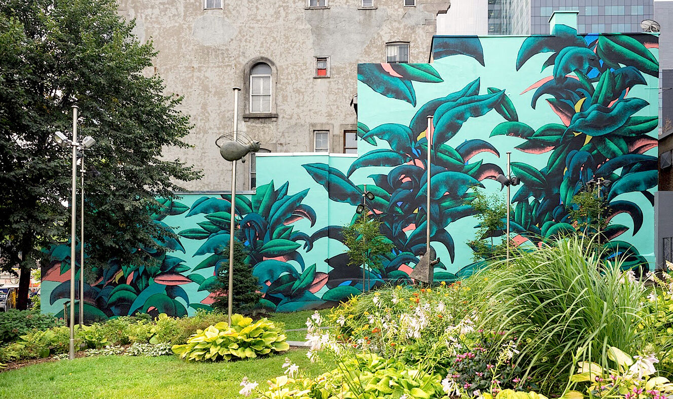 OLYMPUS DIGITAL CAMERA Mural for Union Francaise de Montréal