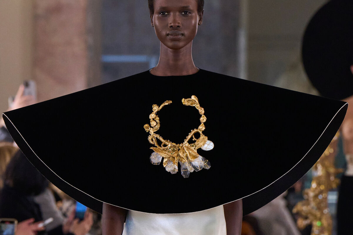 info@imaxtree.com Schiaparelli SS22