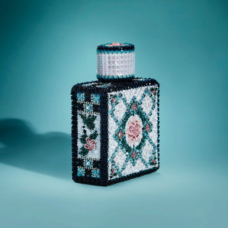 34_77DAFC69-40C0-41AD-AB87-E0146843F87B copie Perfum Bottles