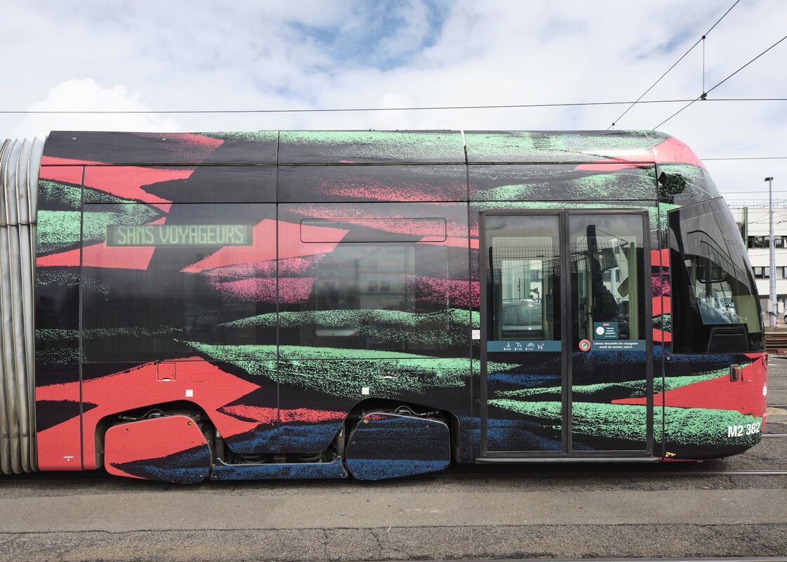 Tramway Rouge_2 Le voyage à Nantes