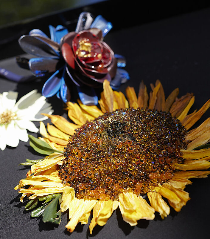 BM tournesol fleurs©Maxime huriez Schiaparelli Atelier