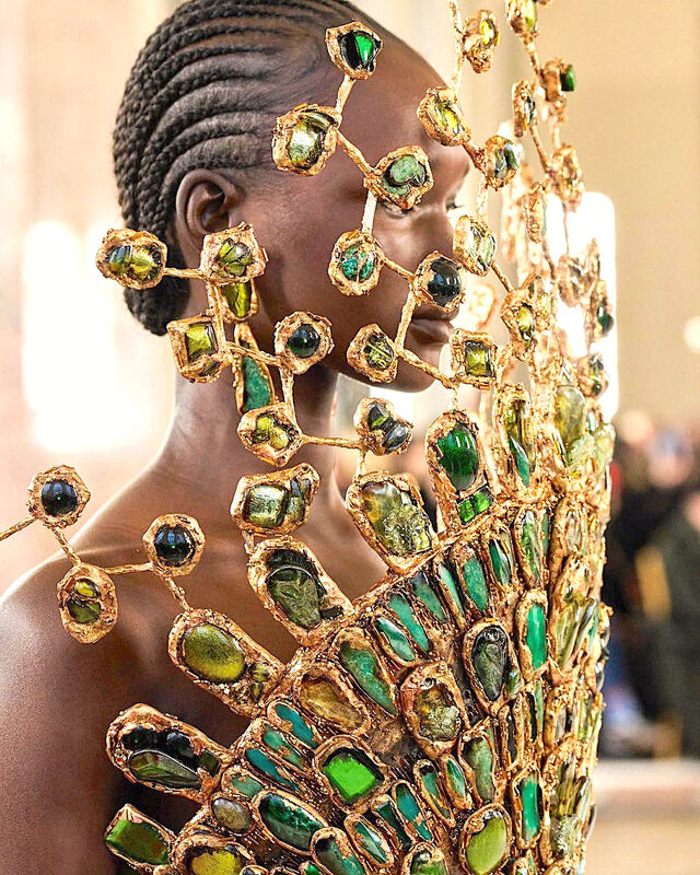 Schiaparelli Stones_3 Schiaparelli