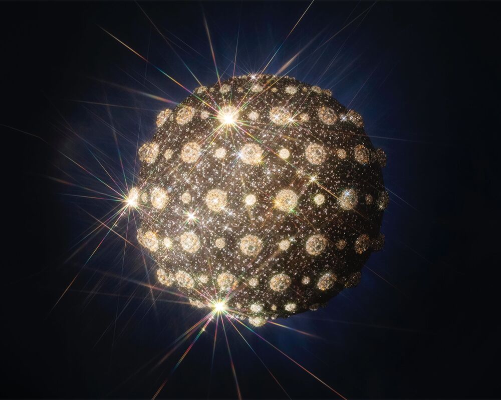 JB_2311_MOET_DISCO BALL_030_V09_LR_APR05 copie Moet & Chandon